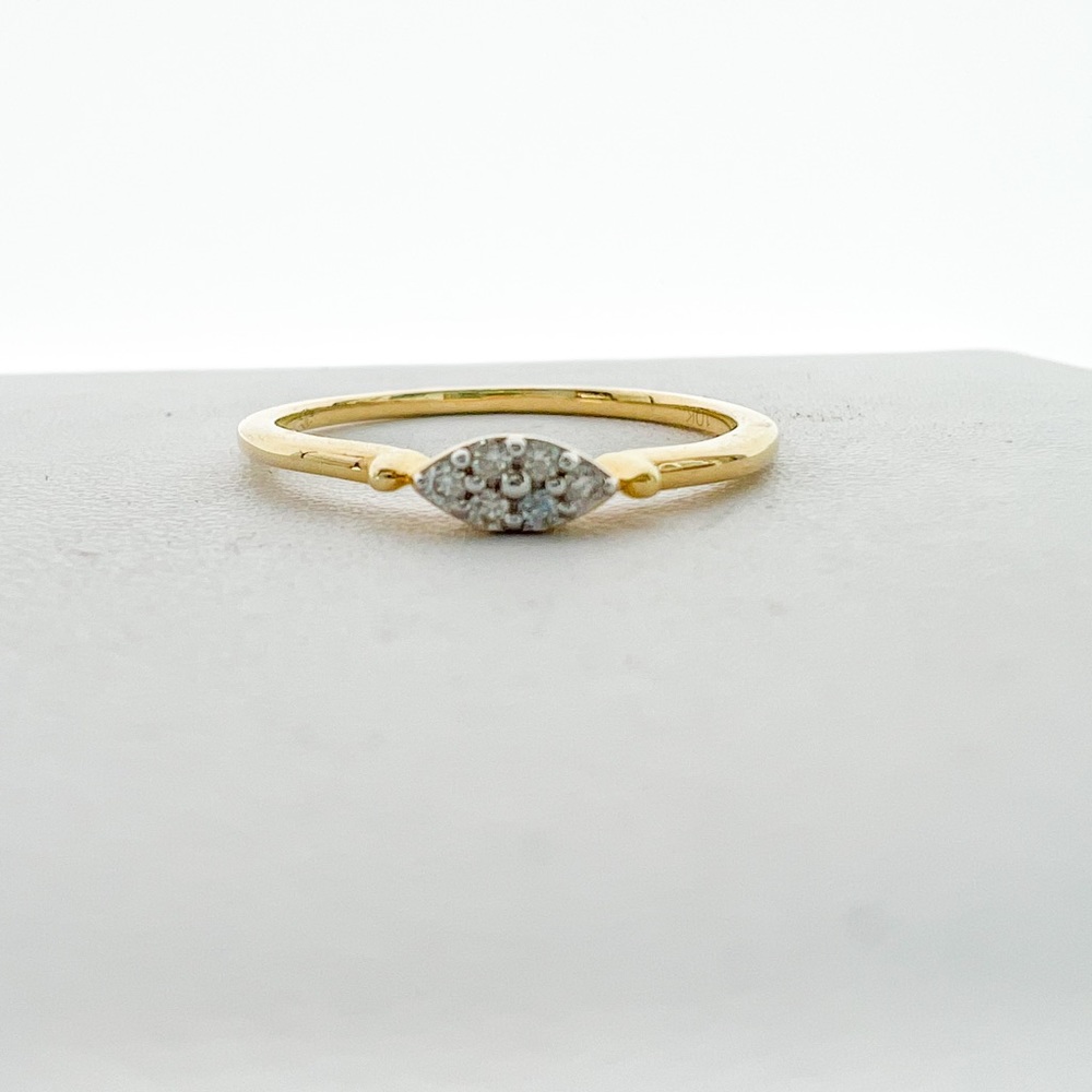 10K Yellow Gold Diamond Dainty Ring